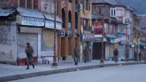 శ్రీనగర్ బంద్.. అప్రమత్తమైన కేంద్రం