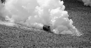 ఖమేనీ మద్దతుదారులపైకి టియర్ గ్యాస్