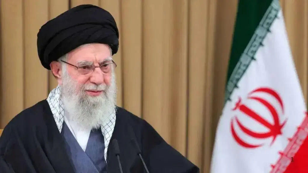 Ayatollah Khamenei: Postponement of Khamenei's funeral: Iran's key decision that millions of people will come!