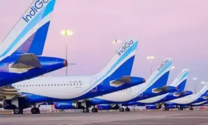 శంషాబాద్‌ నుంచి గల్ఫ్‌ దేశాలకు 12 విమానాలు రద్దు