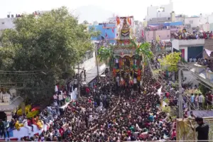 దేశంలోనే అతి పెద్ద మూడో తేరు.. లక్షలాదిగా తరలిరానున్న భక్తులు!