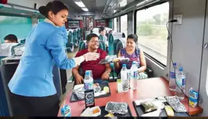 రైల్వే కేటరింగ్ సేవలు నిలిపివేత?