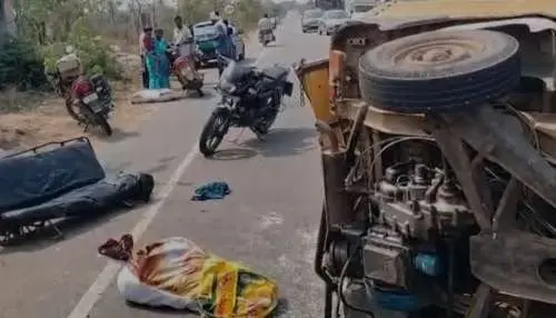 Nalgonda Road Accident: సాగర్ హైవేపై ఘోర ప్రమాదం.. ముగ్గురు మృతి