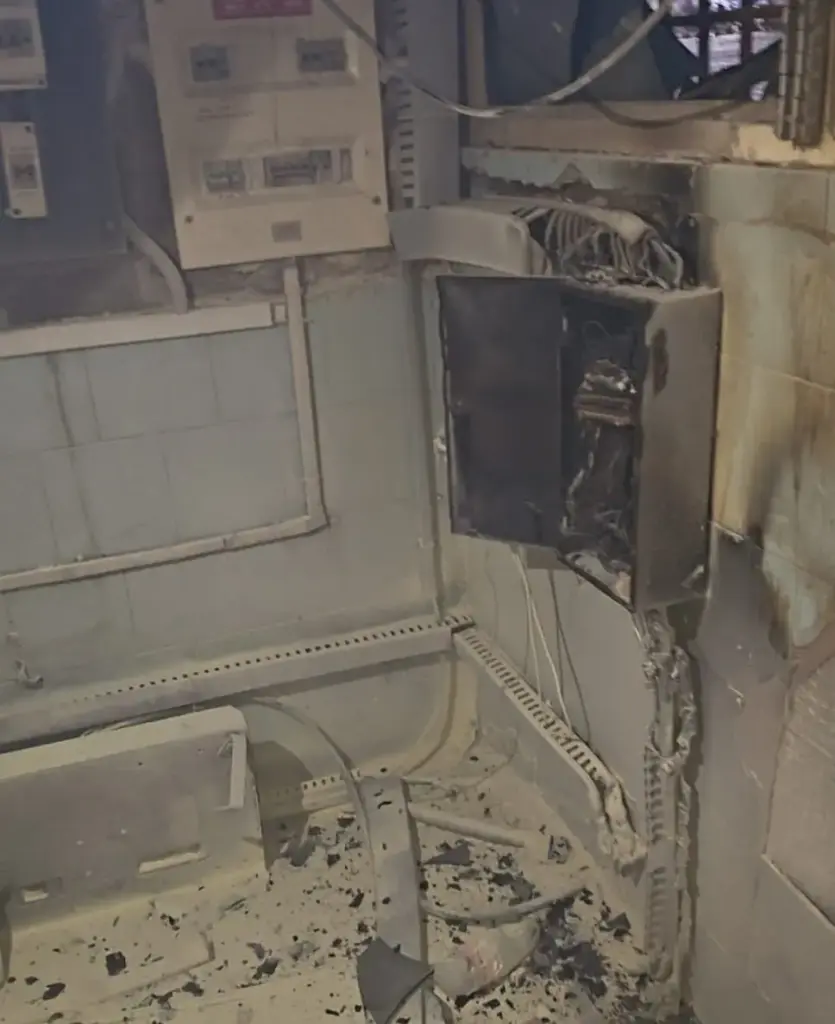 Nellore Railway Station Fire Accident: రైల్వేస్టేషన్ లో స్వల్ప అగ్నిప్రమాదం