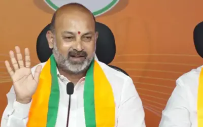 Bandi Sanjay Kumar: ఆ వార్నింగ్ కాంగ్రెస్ సీనియర్లకే.. సిఎం భాష బాధాకరం