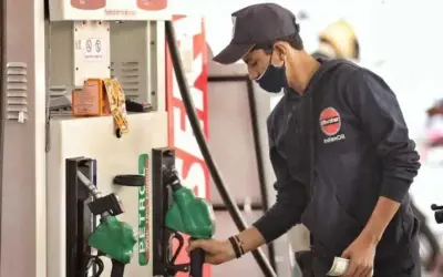 Premium Petrol: పెరిగిన ప్రీమియం పెట్రోల్ ధరలు