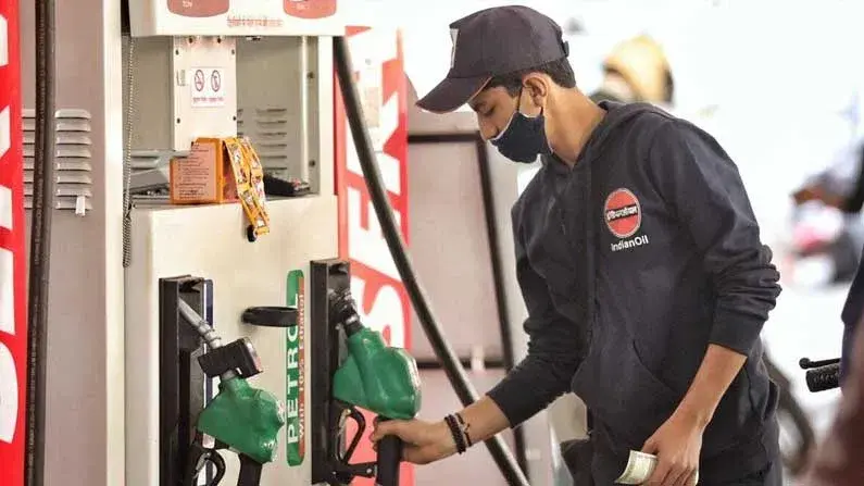 Premium Petrol: పెరిగిన ప్రీమియం పెట్రోల్ ధరలు