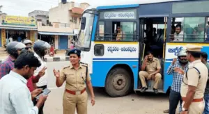 ధర్మవరంలో విషాదం.. ఆర్టీసీ సిబ్బందిపై దుండగుల దాడి