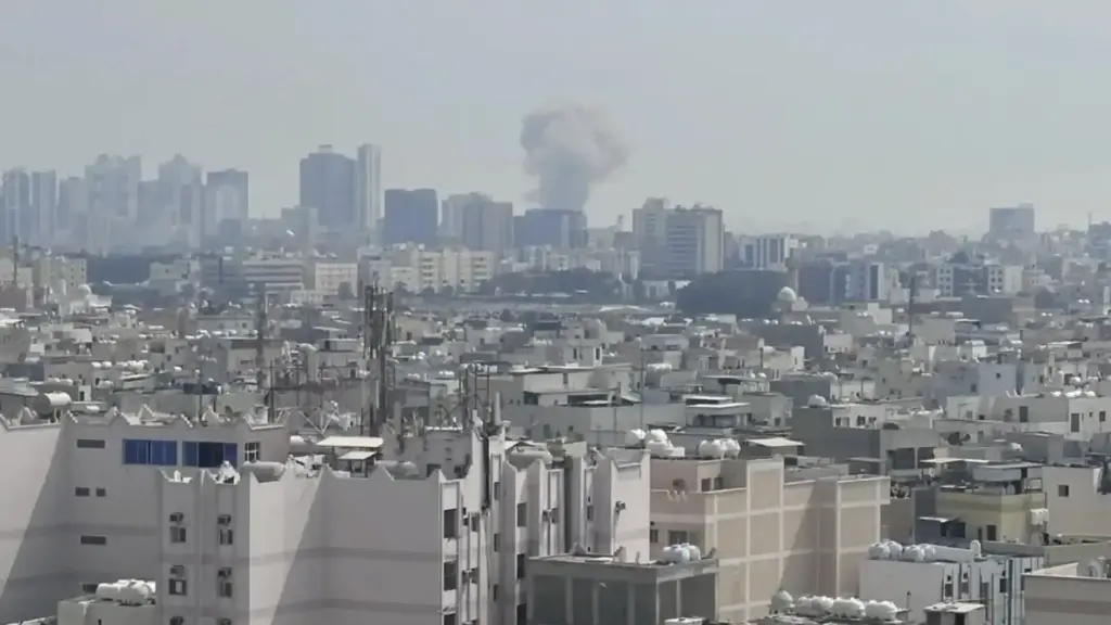 UAE: యూఏఈలో భద్రతా హెచ్చరికలు: మార్కెట్లు, పాఠశాలలు మూత