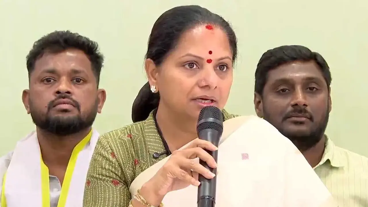 Kalvakuntla Kavitha: మూసీ భూములు ప్రపంచ బ్యాంక్ కు కట్టబెట్టే యత్నం