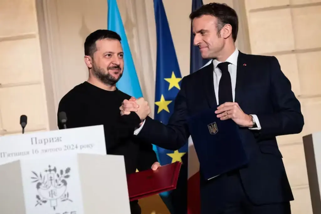 Paris: Zelensky to meet with Emmanuel Macron