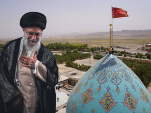 ఖమేనీ మృతి తర్వాత ఎర్ర జెండా, ప్రతీకార సంకేతమా?