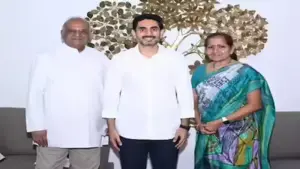 స్కూల్స్, కాలేజీల అభివృద్ధికి తమ ఉదారతను చాటుకున్న దంపతులు