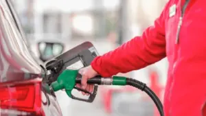 లీటర్ పెట్రోల్ రూ. 500 అవుతుందంటూ వార్తలు..